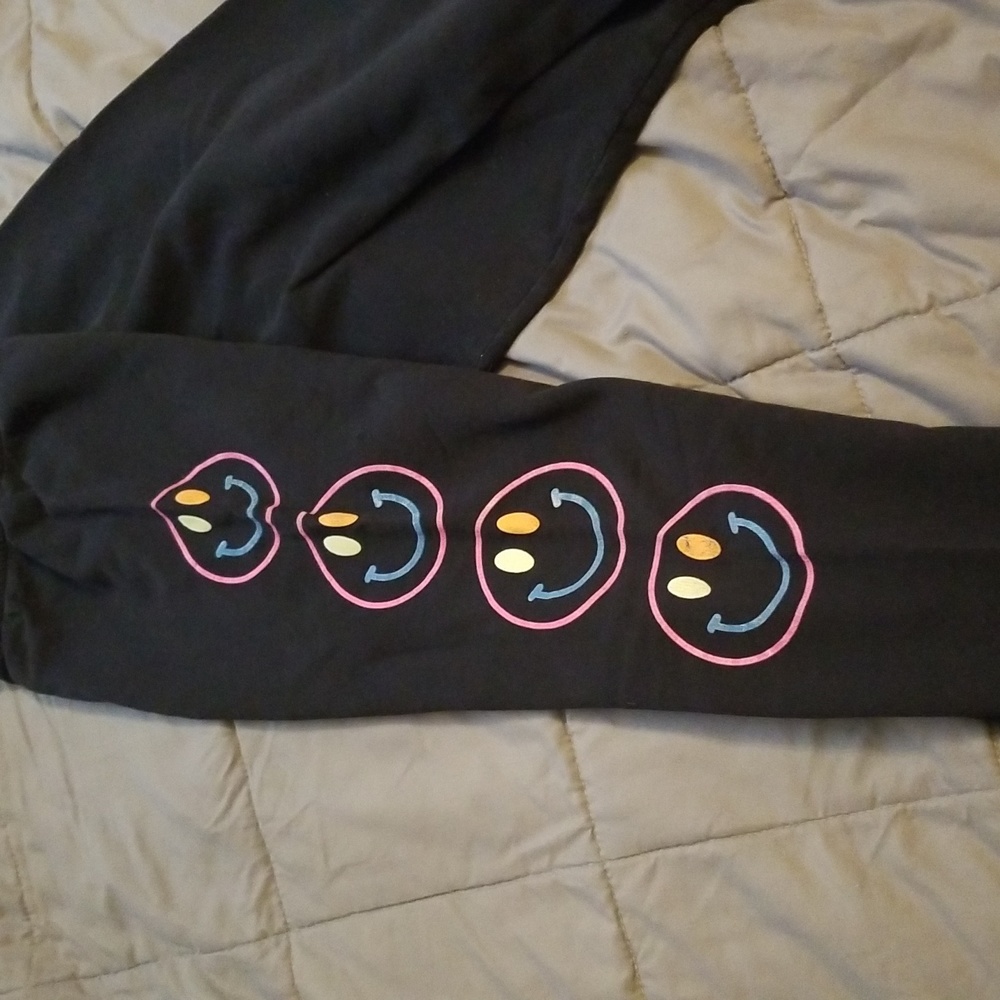 Comfy Smiley Face Sweats PS/LA -MED.